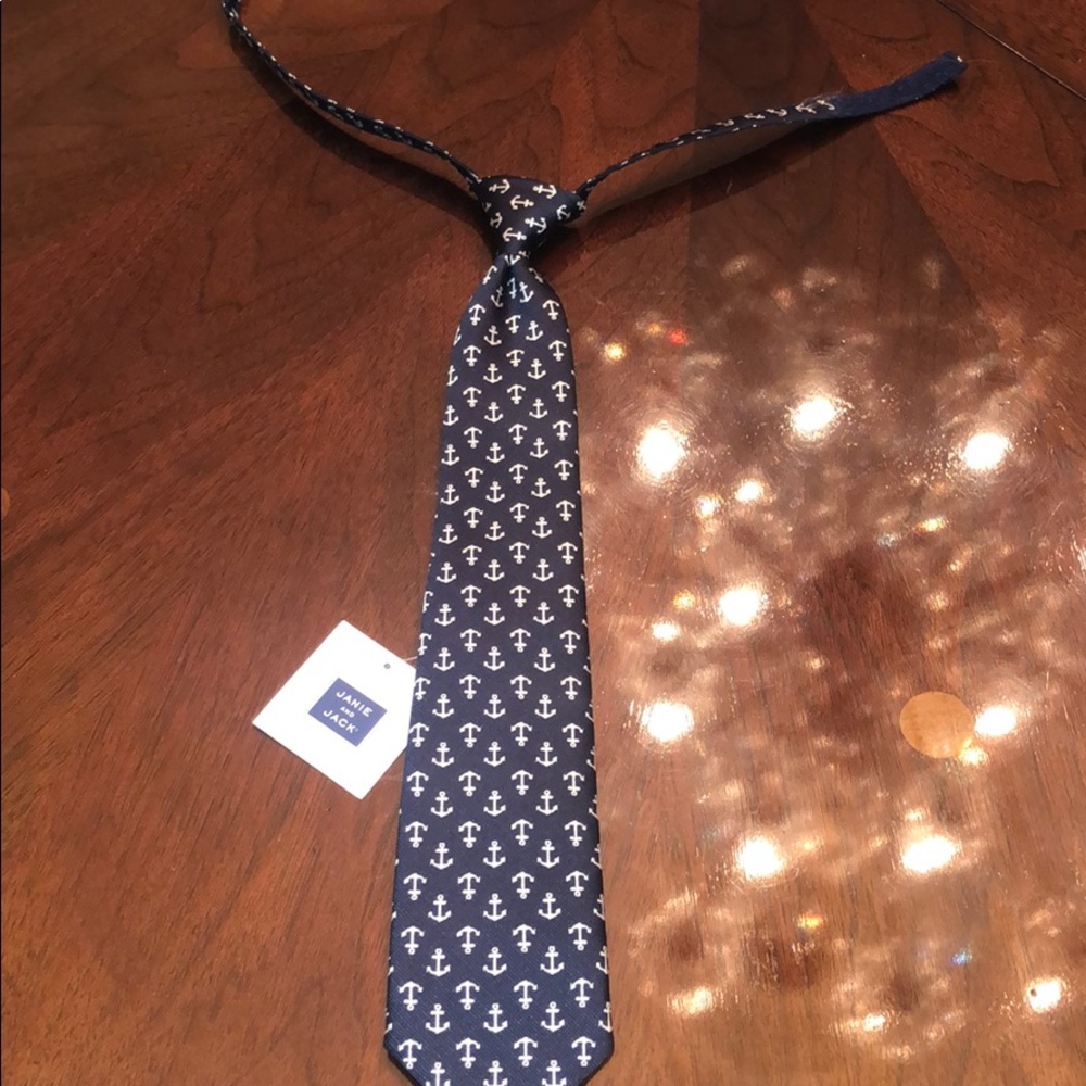 Janie and Jack tie